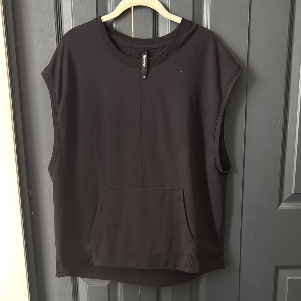 Black Sleeveless Women's Top
